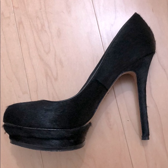 BCBG PUMPS - Picture 2 of 4